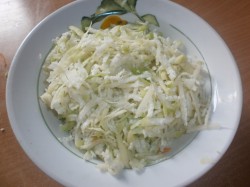 название картинки Салат из зеленой редьки и моркови