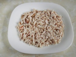 название картинки Салат Изумрудная россыпь с киви и курицей