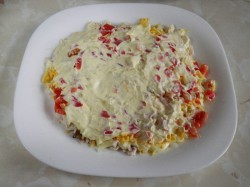 название картинки Салат Изумрудная россыпь с киви и курицей