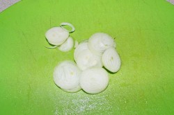 Салат Жар-птица опятами и курицей