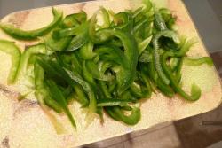 название картинки Салат с манго и луком