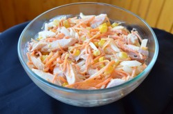 название картинки Салат Карусель с корейской морковью и сухариками