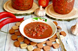 Салат Кобра на зиму из помидор - шаг 6 Салат Кобра на зиму из помидор - шаг 6