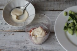 Салат коктейль с ветчиной и сыром