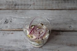 Салат коктейль с ветчиной и сыром