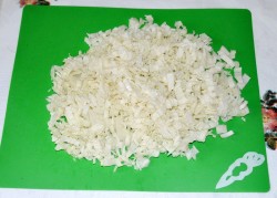 Салат с консервированными шампиньонами и кукурузой