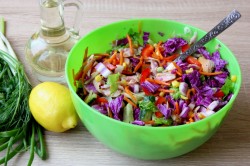 название картинки Салат копчёная курица корейская морковь кукуруза