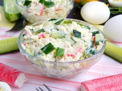 Салат крабовые палочки рис яйца