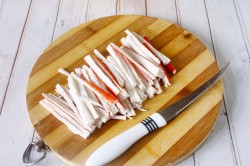 Салат Красное море с крабовыми палочками