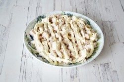 название картинки Салат Красные маки с курицей