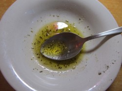 Салат Креветки грибы сыр