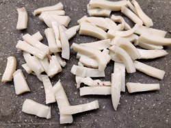 Салат креветки кальмары красная икра