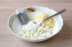 название картинки Салат курица ананас грибы сыр