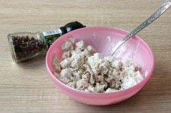 название картинки Салат курица ананас грибы сыр