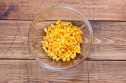 Салат курица ананасы орехи сыр