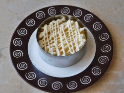 название картинки Салат курица ананасы сыр яйцо