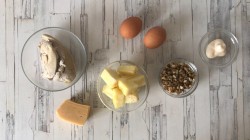 название картинки Салат курица с ананасами слоями
