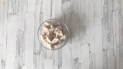 название картинки Салат курица с фасолью и грибами