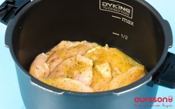 название картинки Салат курица с грибочками и яблоком