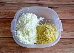 Салат курица с шампиньонами и грецкими орехами