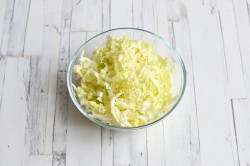 название картинки Салат Лебединый пух с пекинской капустой