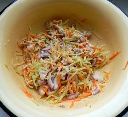 название картинки Салат Лисичка с корейской морковкой