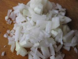 Салат лисья шубка с грибами и копчёным сыром