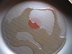 Салат лисья шубка с грибами и копчёным сыром