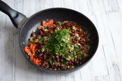 Салат лобио из красной фасоли