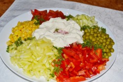 Салат Любимый с колбасой и овощами - шаг 13