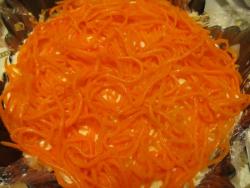 салат грибное лукошко с шампиньонами и солеными огурцами