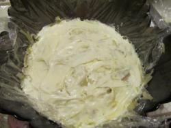 салат грибное лукошко с шампиньонами и солеными огурцами