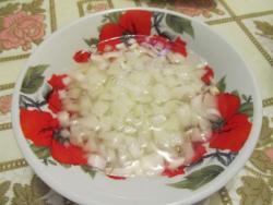 салат грибное лукошко с шампиньонами и солеными огурцами