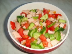 Салат Малибу с копченой курицей