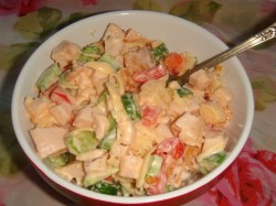 Салат Малибу с копченой курицей