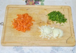 название картинки Салат: маринованные шампиньоны, курица