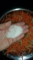 название картинки Салат морковча с соевым мясом