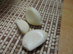 название картинки Салат из моркови плюс чеснок майонез