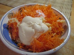 название картинки Салат из моркови плюс чеснок майонез