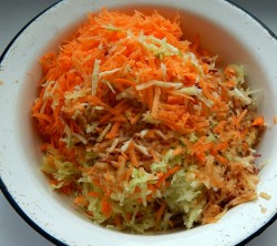 название картинки Салат морковь яблоко сыр