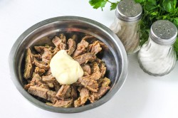 название картинки Салат Мужские грезы с говядиной