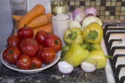 Салат на зиму с рисом и овощами