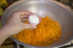 Салат на зиму с рисом и овощами