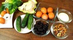 Салат Нежность с курицей яйцами огурцами