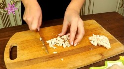 Салат Нежность с курицей яйцами огурцами