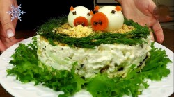 Салат Нежность с курицей яйцами огурцами