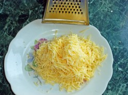 Салат Нежность с огурцами и курицей