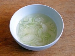 Салат Нежность с огурцами и курицей