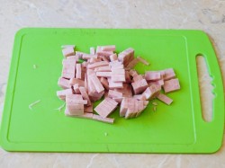 название картинки Салат Нежность с ветчиной и огурцом