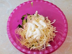 название картинки Салат Нежность с ветчиной и огурцом